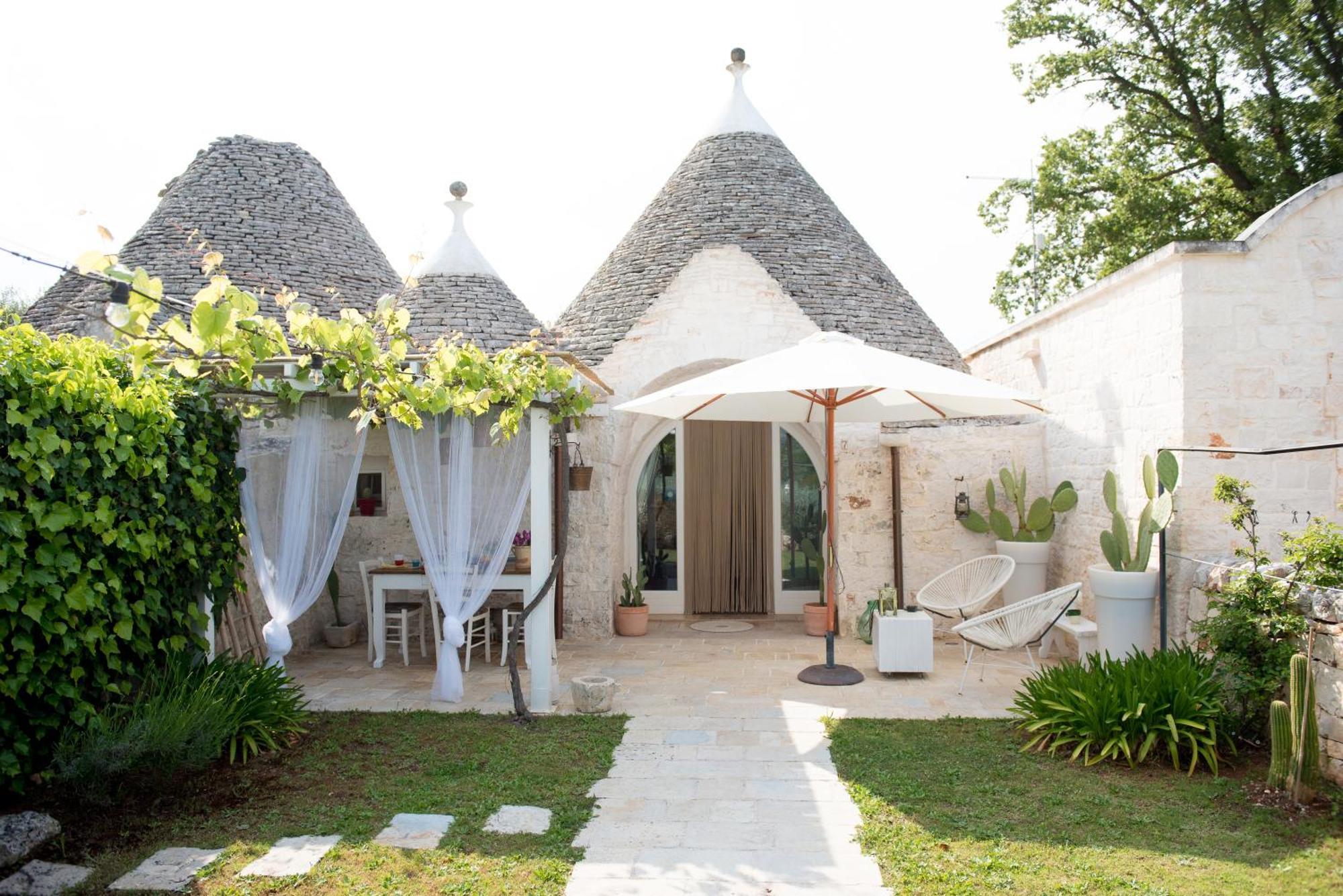 Il Trullo Di Ben Villa Locorotondo Luaran gambar