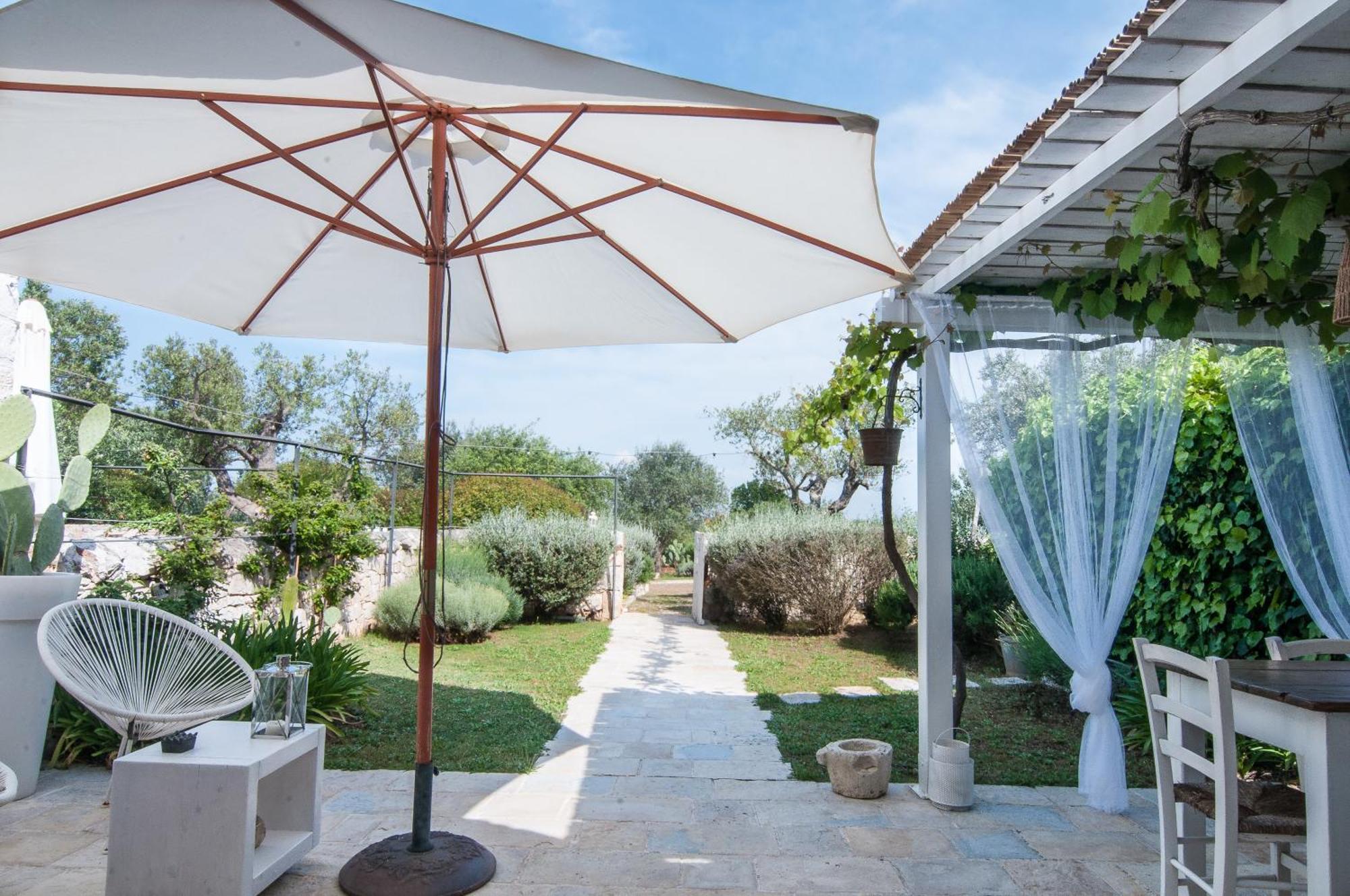 Il Trullo Di Ben Villa Locorotondo Luaran gambar