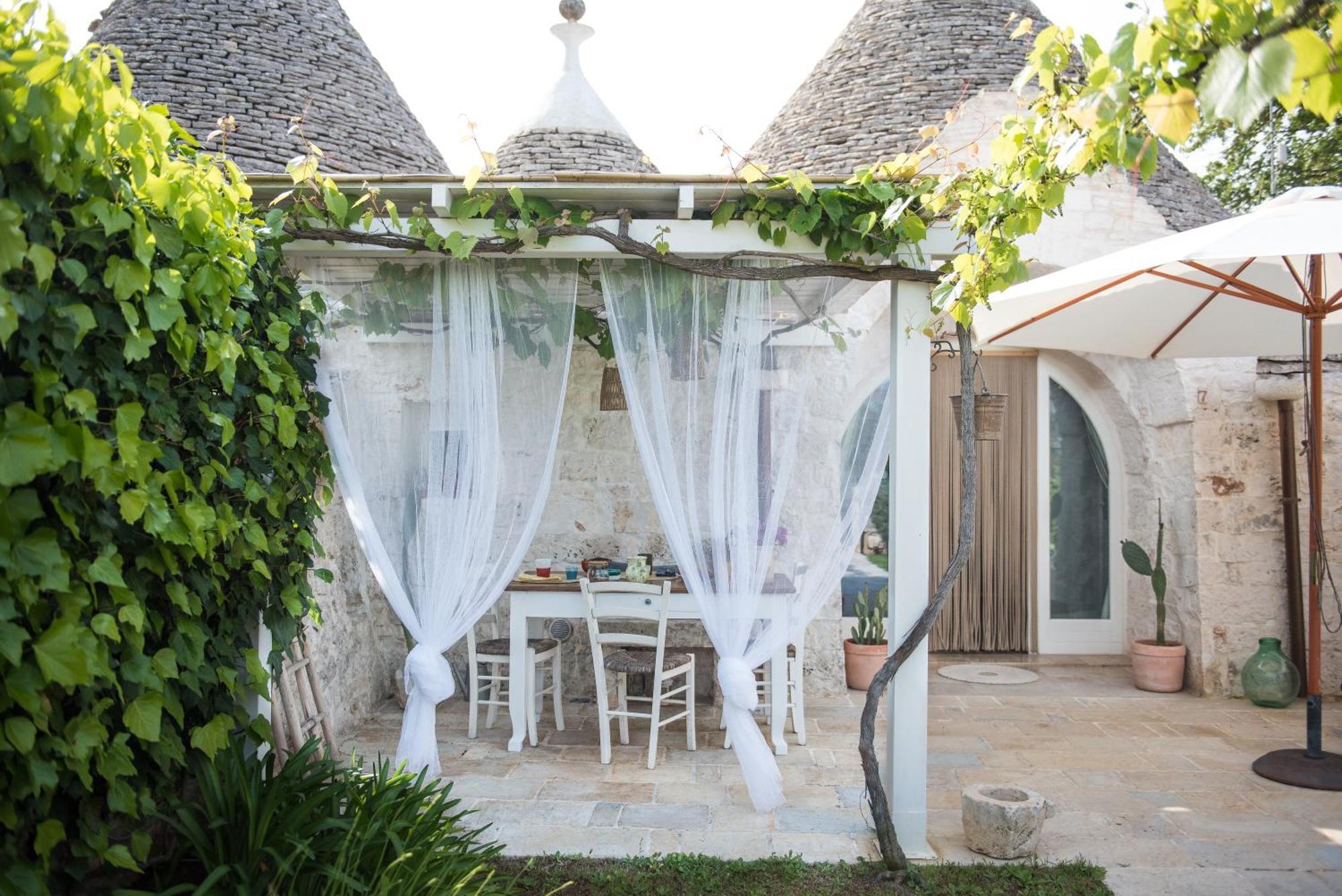Il Trullo Di Ben Villa Locorotondo Luaran gambar